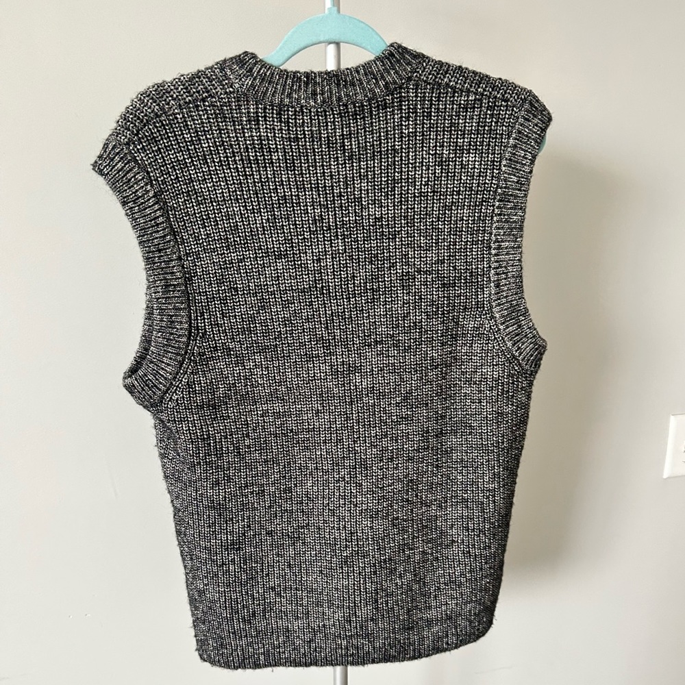 COS Small Vest - Picture 3 of 3